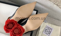Туфли Loewe с розой на каблуке фото 5