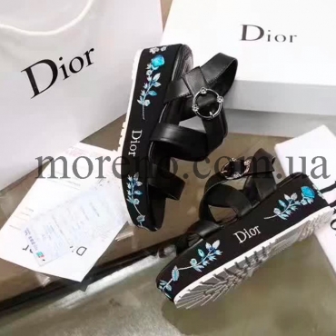 Босоножки Dior на невысокой платформе