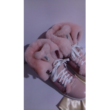 Кеды Prada на меху нежно-розовые фото 4