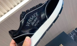 Кросівки Versace Milano шкіряні в кольорах фото 1