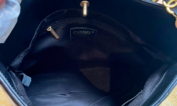 Стьобана сумка Chanel на замочку фото 1