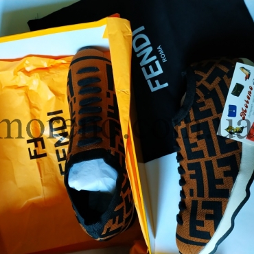 Кроссовки Fendi с логотипом фото 1