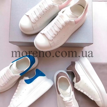 Кроссовки Alexander McQueen белые с лого