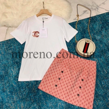 Комплект с лого (юбка и футболка)