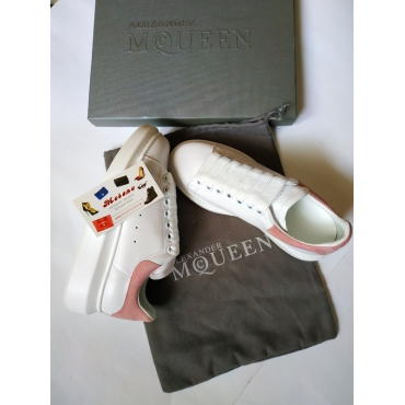Кроссовки Alexander McQueen белые фото 1