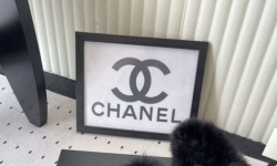 Сліпери Chanel шкіряні на хутрі фото 1